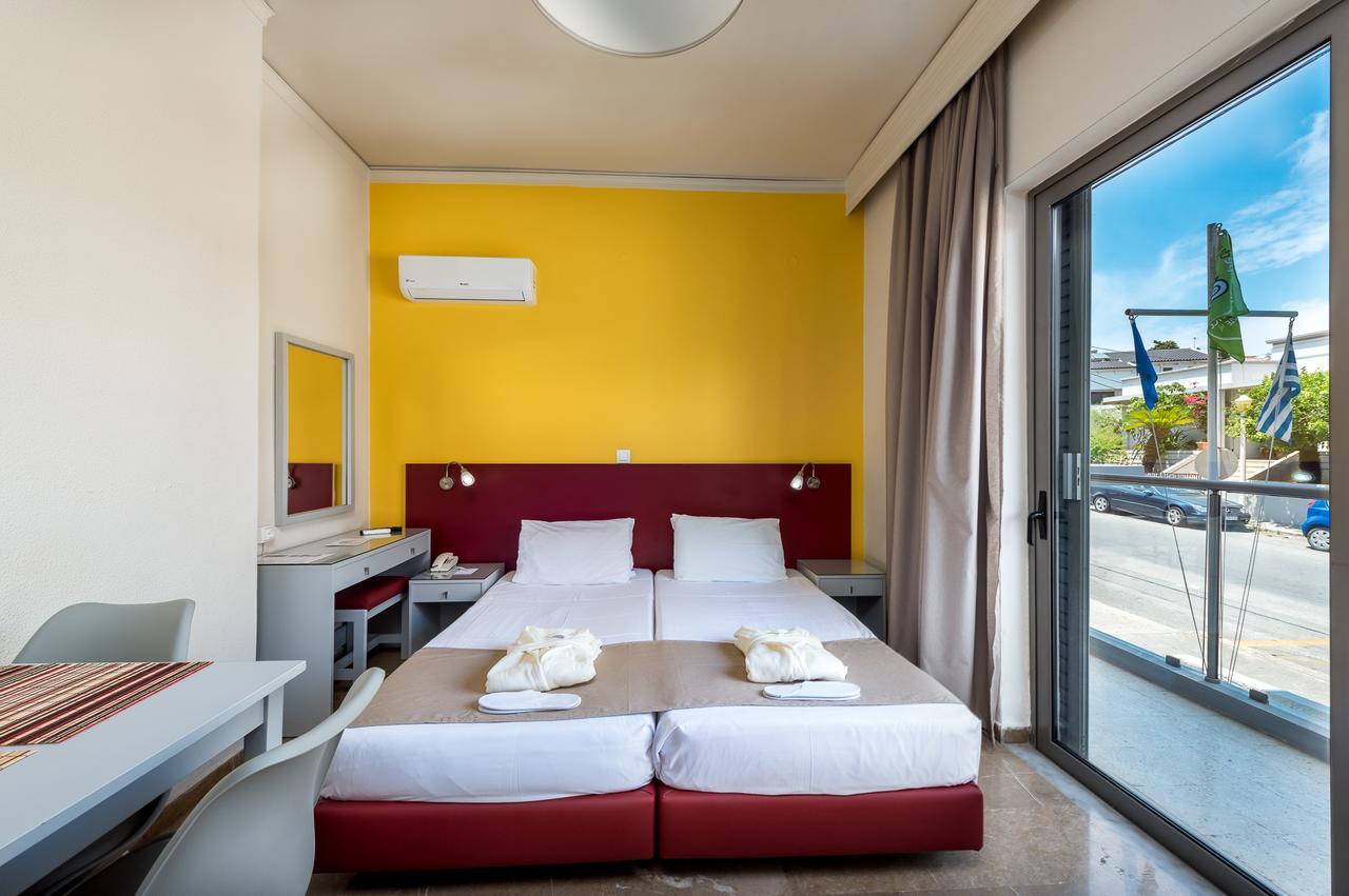Aparthotel 7palms 2*