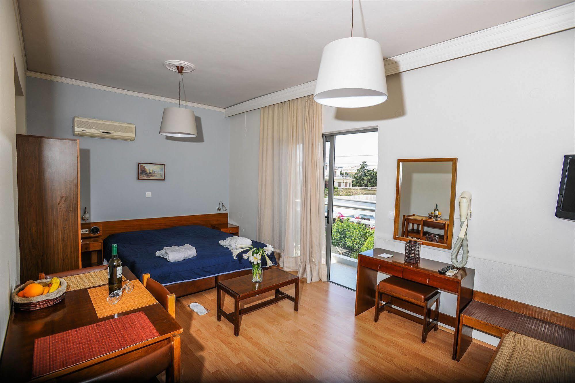 Apartahotel 7palms 2*